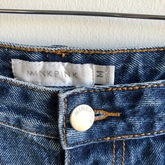 MinkPink Slasher Distressed Jean Shorts medium - Picture 6 of 6